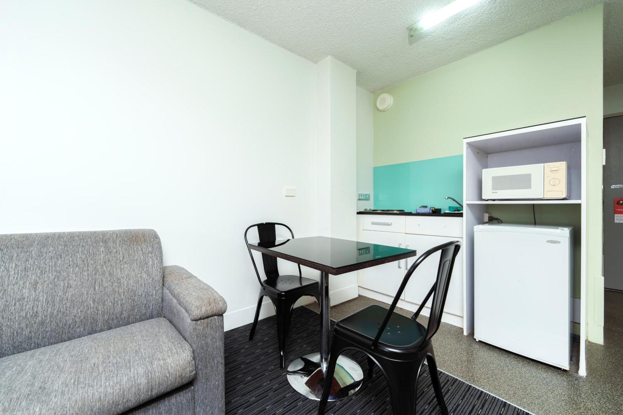 Superior Queen Studio Suite